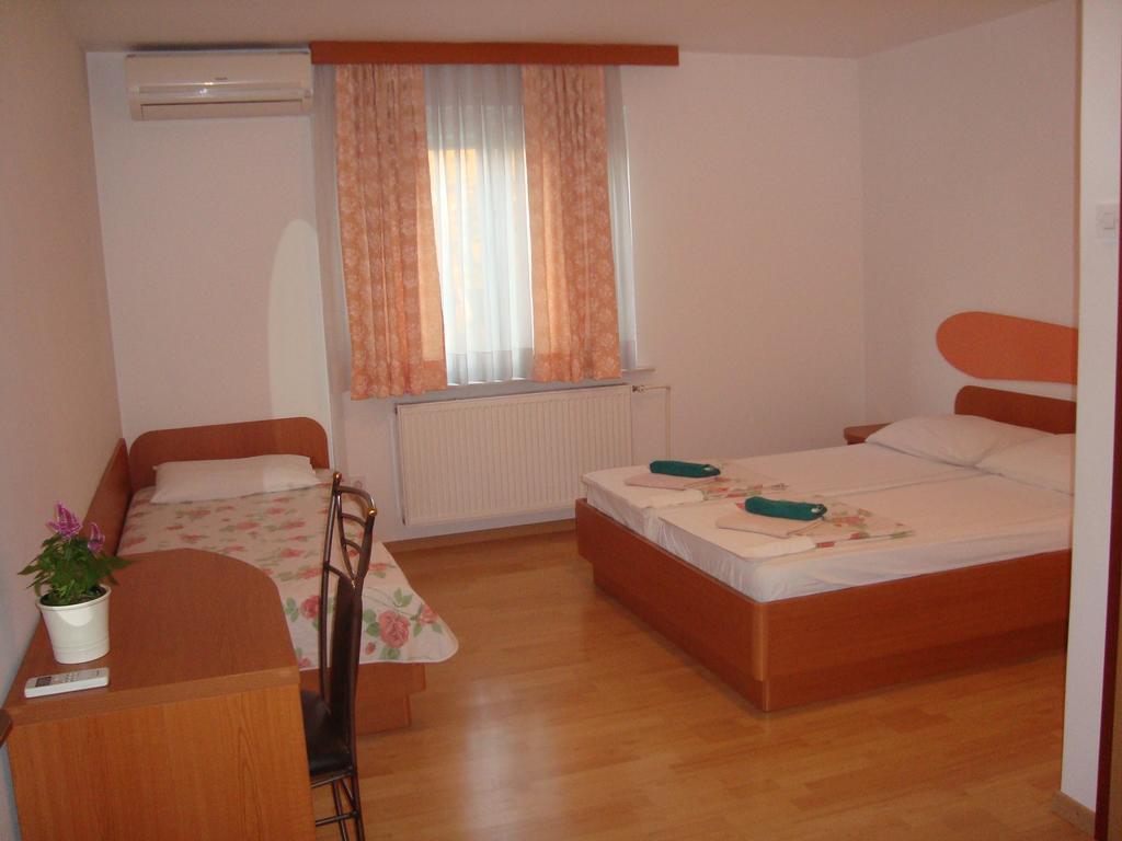 Guesthouse Koprivec Liubliana Habitación foto