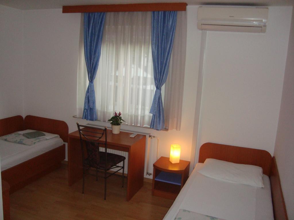 Guesthouse Koprivec Liubliana Habitación foto